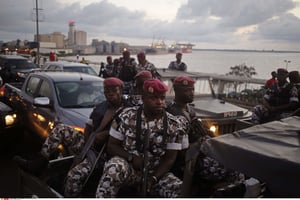 Des soldats ivoiriens à Abidjan, le 23 octobre 2015. © Schalk van Zuydam/AP/SIPA