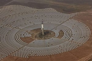 La centrale solaire de Noor 3, au Maroc. © Abdeljalil Bounhar/AP/SIPA