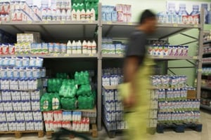 Du lait dans un supermarché à Tunis. © Ons Abid pour Jeune Afrique