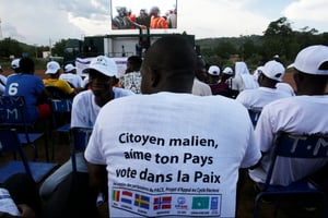 Le 23 juillet, à Bamako, lors d’une caravane citoyenne organisée par le Prgramme des Nations unies pour le développement. © REUTERS/Luc Gnago