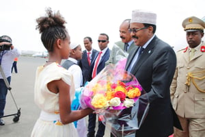 Isaias Afwerki, président érythréen, et  Mohamed Abdullahi Mohamed, président somalien, à Asmara, samedi 28 juillet 2018. © DR / Présidence somalienne