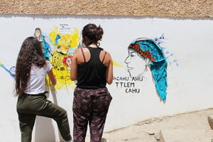 Dessin et peinture murale sont à l’honneur pour l’édition 2018 de Raconte-Arts, à Tizi-Ouzou. © Djamila Ould Khettab pour JA