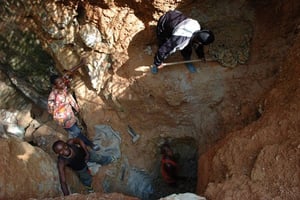 Extraction de cobalt. © Julien Harneis/Wikimédia Commons