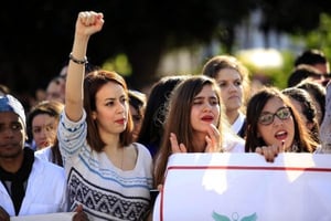 Des médecins résidents manifestent à Alger, en Janvier 2018. © billal ensalem/NurPhoto/AFP