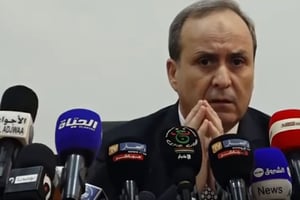 Le ministre de la Santé Mokhtar Hasbellaoui, lors d’une conférence de presse en septembre 2018. © Capture écran YouTube/El Djazairia One