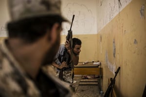 Des combattants des Forces libyennes fidèles au gouvernement de Tripoli, en septembre 2016 (archives). © Manu Brabo/AP/SIPA