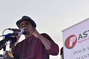L’opposant Ousmane Sonko, lors d’un meeting du Pastef en août 2018. © DR / Pastef