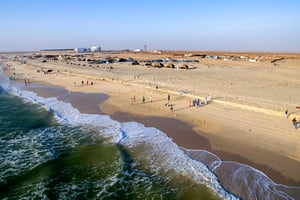 La plage des Océanides, en Mauritanie. © Daouda Corera pour JA
