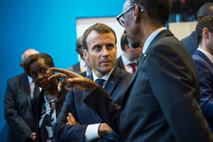 Emmanuel Macron et Paul Kagame au salon Viva Tech, à Paris, le 24 mai 2018. © Village Urugwiro