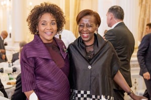 Michaëlle Jean et Louise Mushikiwabo, à Erevan (Arménie), le 8 octobre. © @LMFrancophonie