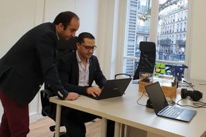 Les deux associés de Expensya, Karim Jouini, Fondateur et CEO, à gauche et Jihed Othmani, associé et CTO, à droite. © Expensya