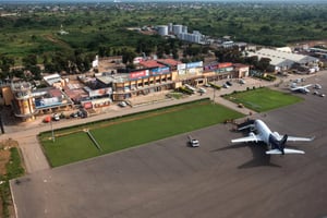 L’aéroport international de Lubumbashi en 2015 © Gwenn Dubourthoumieu pour Jeune Afrique