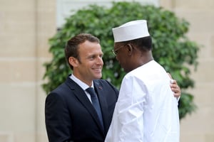 Le président français et son homologue tchadien, à l’Élysée, le 29 mai. © Ludovic MARIN/AFP