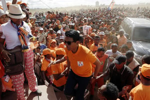 Andry Rajoelina devant ses partisans lors d’un rassemblement électoral à Antananarivo, à Madagascar, le lundi 17 décembre 2018. © Themba Hadebe/AP/SIPA