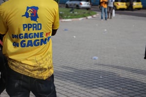 Un t-shirt de campagne du PPRD, parti au pouvoir en RDC. © Trésor Kibangula/JA