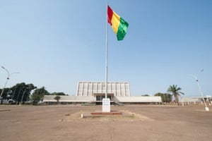 Le Palais du Peuple, siège de l’Assemblée nationale à Conakry. © Youri Lenquette pour JA