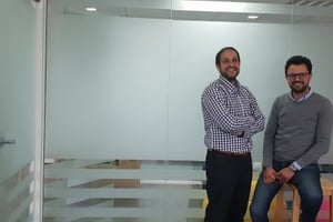 Oussama Messaoud, co-fondateur et président du conseil d’administration de DataVora, et Hédi Zaher, cofondateur et directeur général de la start-up. © DR