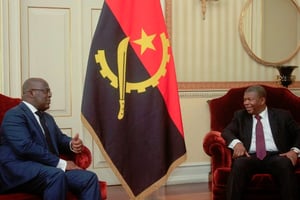 Le président de la RDC Félix Tshisekedi s’entretient avec son homologue angolais Joao Lourenço à Luanda le 5 février 2019. © AFP/ STRINGER