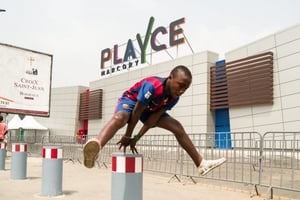 Le PlaYce de Marcory, à Abidjan, est l’un des deux centres commerciaux du groupe ouverts à ce jour sur le continent. © Francois-Xavier Gbré pour JA