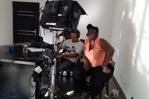 Apolline Traoré sur le tournage de « Desrance », en septembre 2018. © DR / les Films Selmon