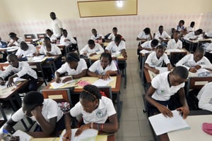 Une salle de classe à Abidjan (Illustration). © Olivier pour JA