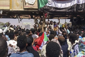 Des manifestants dans les rues de Khartoum, le 8 avril 2019. © AP/SIPA