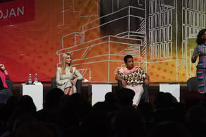 Ivanka Trump, fille et conseillère du président américain, aux côtés de la directrice générale de la Banque mondiale Kristalina Georgieva (G), au premier « sommet ouest-africain sur l’entrepreneuriat féminin, à Abidjan le 17 avril 2019 . © AFP / ISSOUF SANOGO