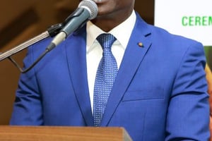 Sani Yaya, ministre togolais de l’Économie et des Finances. © Piment