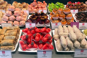 Parmi la cinquantaine de créations de Diamande, à Paris, des gâteaux végans et sans gluten. © DR