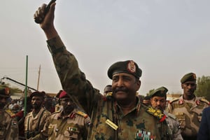 Abdel Fattah al-Burhane, dirigeant du Conseil militaire, lors d’un rassemblement à Khartoum, le 29 juin © Hussein Malla/AP/SIPA
