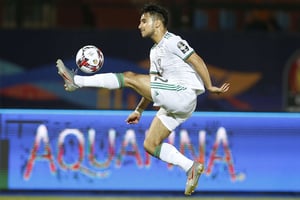Le joueur algérien Adam Ounas lors du match face à la Tanzanie, le 1er juillet 2019 au Caire. © Ariel Schalit/AP/SIPA