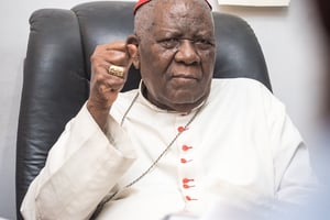 Le cardinal Christian Tumi, à Douala. © Max Mbakop pour JA