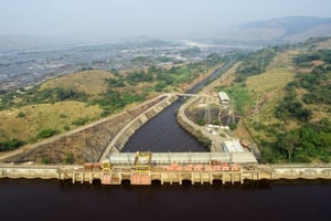 Le barrage Inga 1, à 350 km à l’ouest de Kinshasa, en République démocratique du Congo, le 26 juin 2016. © Gwenn Dubourthoumieu pour JA