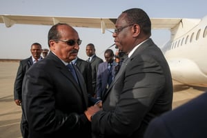 Le président mauritanien sortant, Mohamed Ould Abdelaziz, recevant le chef de l’Etat sénégalais Macky Sall, mercredi 31 juillet 2019 à Nouakchott. © Présidence sénégalaise