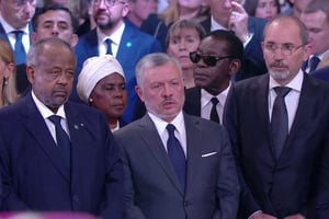 Ismaïl Omar Guelleh, le président djiboutien, et Teodoro Obiang Nguema Mbasogo, le président équato-guinéen, lors des obsèques de Jacques Chirac à Paris, le 30 septembre 2019. © Reuters