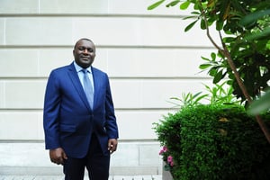Lucas Abaga Nchama (Guinée Equatoriale), gouverneur de la banque des Etats d’Afrique centrale (BEAC), à Paris le 01.06.2016. © Vincent Fournier/JA © Vincent Fournier/JA