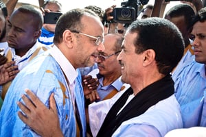 Sidi Mohamed Ould Boubacar (à g.) et Mohamed Ould Maouloud, le 22 juin, à Nouakchott. © Sia KAMBOU/AFP