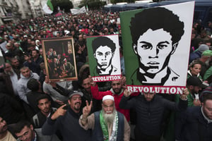 Des manifestants à Alger, le 8 novembre 2019. © Fateh Guidoum/AP/SIPA