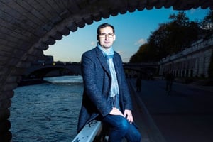 Alexandre Kateb, consultant et auteur des « Economies arabes en Mouvement », à Paris, le 7 novembre. © Damien Grenon pour JA