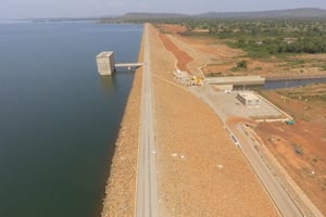 Vue aérienne du barrage de Samendéni, inauguré le 30 novembre par le président burkinabé Roch Kaboré. © DR