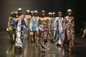 Le défilé Tongoro à la Fashion and Design Week de Lagos (Nigeria). © Sunday Alamba/AP/SIPA