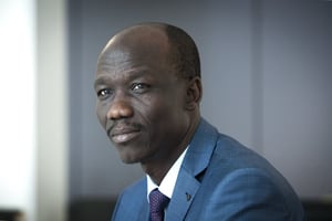 Issa Doubragne (Tchad), ministre de l’Économie et de la Planification du développement. À Paris, le 25 avril 2018. © Vincent Fournier/JA
