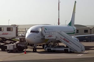 Un Boeing 737 de la Mauritania Airlines, ici à l’aéroport de Casablanca au Maroc © ERIC SALARD