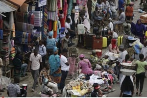 Dans les allées d’un marché de Lagos, le 20 juin 2016. (Photo d’illustration) © Sunday Alamba/AP/SIPA