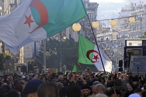 Des Algériens manifestent contre le gouvernement à Alger, le 3 janvier 2020. © Fateh Guidoum/AP/Sipa