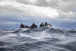 Un bateau de migrants près des côtes libyennes, le 10 janvier 2020 (illustration). © Santi Palacios/AP/SIPA