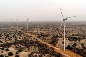 Centrale éolienne de Taiba Ndiaye, au Sénégal. © Lionel Mandeix/Présidence Sénégal