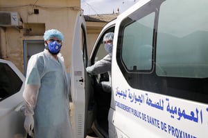Mercredi 25 mars, la mort d’un ambulancier âgé de 50 ans de l’hôpital de Boufarik a provoqué l’émoi. © Billal Bensalem/AFP