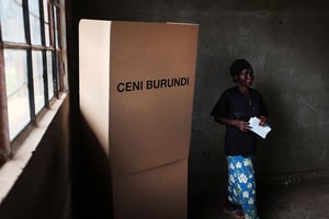 Bureau de vote à Bujumbura, juin 2015. © Spencer Platt/Getty Images