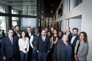 L’équipe d’Asafo, cabinet d’avocats d’affaires, autour du fondateur, Pascal Agboyibor. À  Paris, le 27 septembre 2019. © Vincent Fournier/JA
